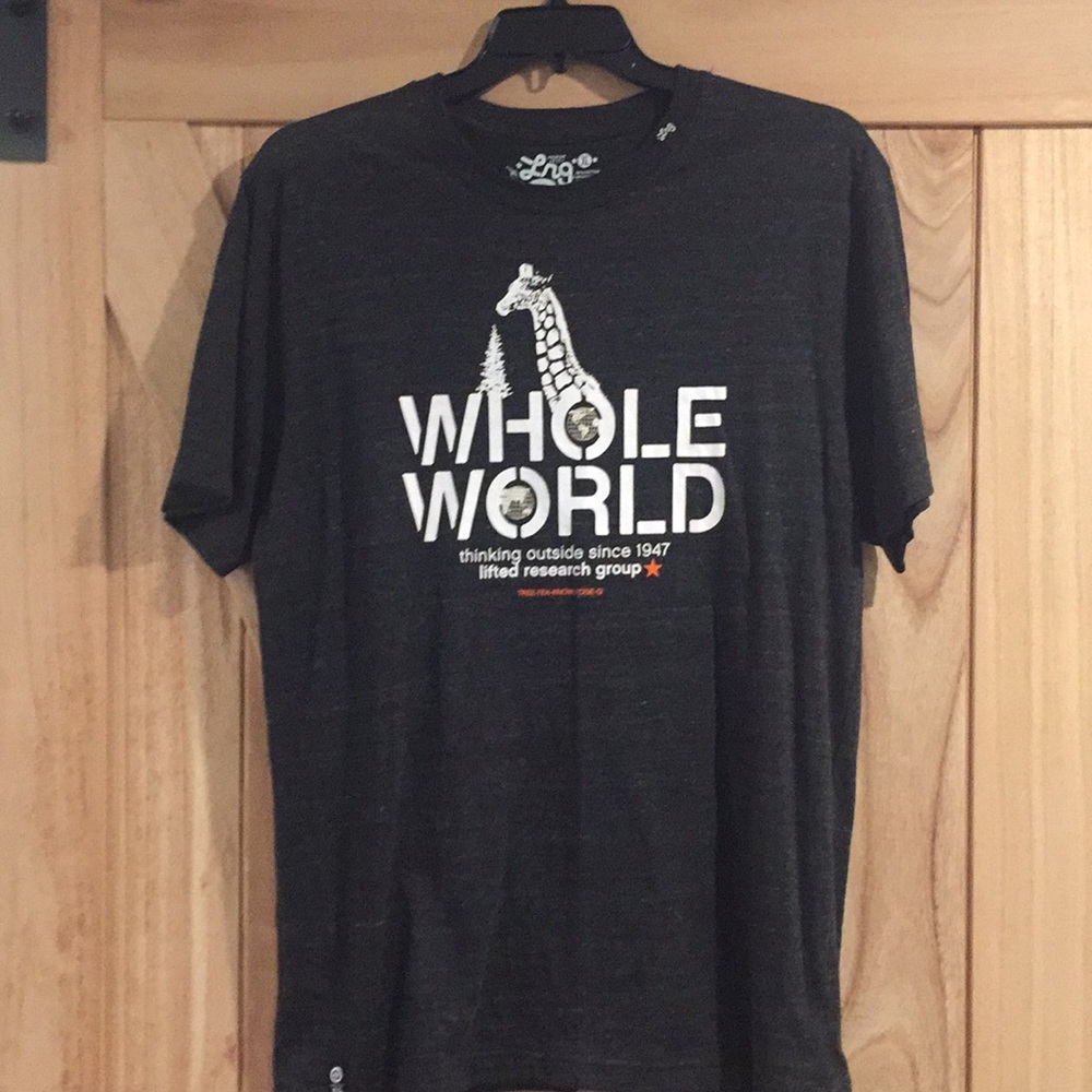 LRG Whole World Tee Size XL
